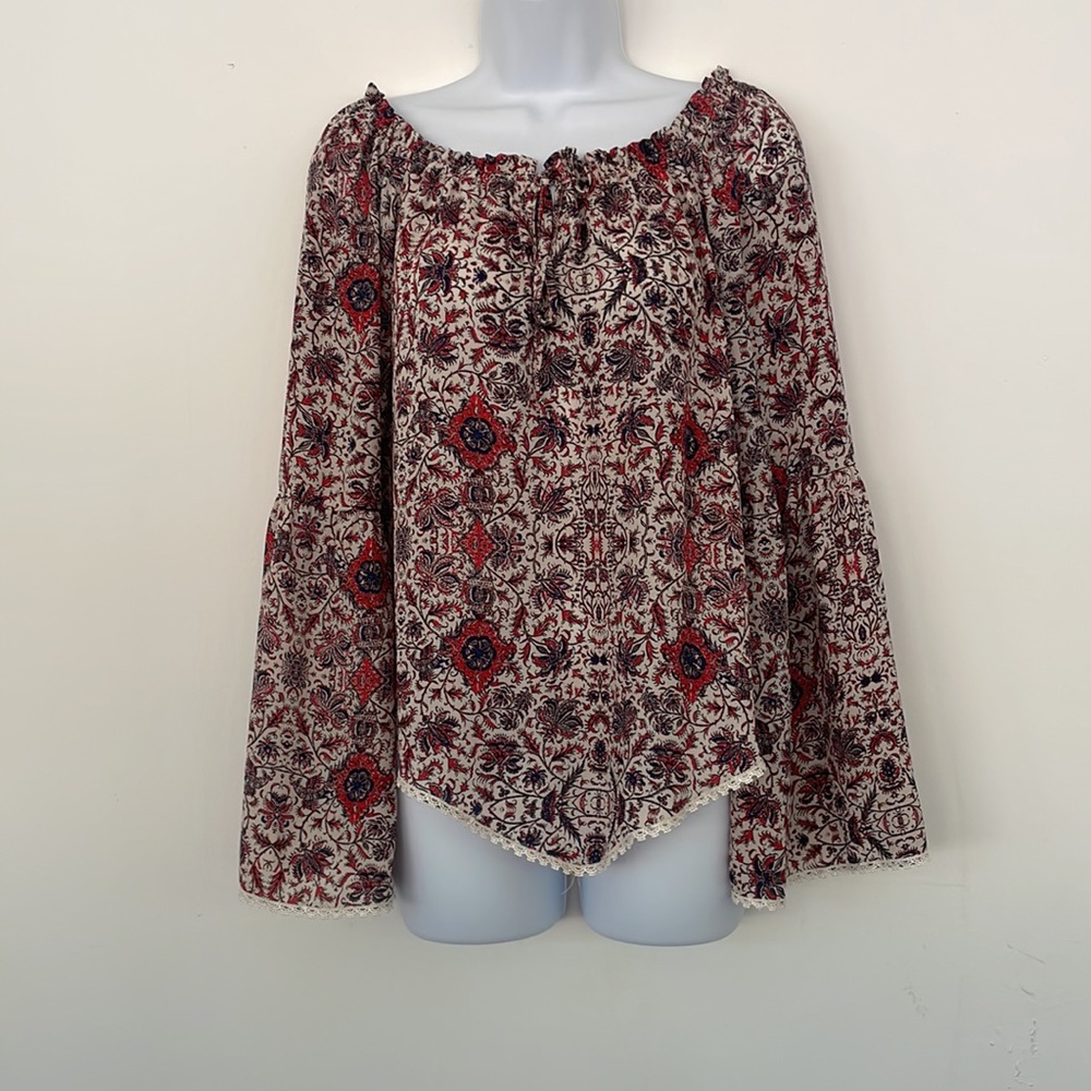 Long sleeve top